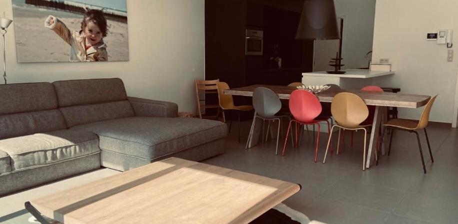 Dolce Vita - Zonnig Familie Appartement Met Garagebox Nieuwpoort Kültér fotó